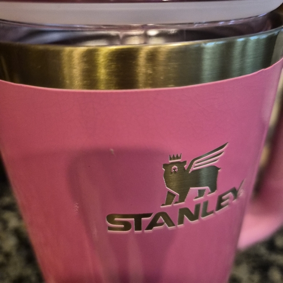Stanley Pink Parade 40oz. - Picture 7 of 7